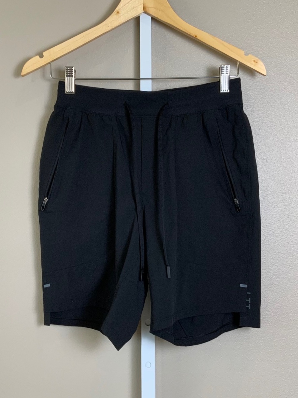 Lululemon License to Train Linerless Short 7"
